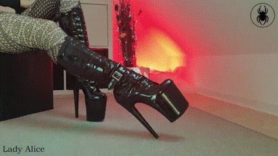 Bootworship 4 – Stiefelanbetung 4